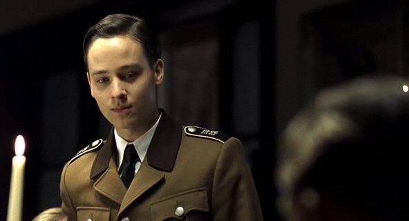 Tom Schilling in Before the Fall