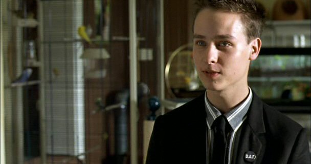 Tom Schilling in Verschwende deine Jugend.doc