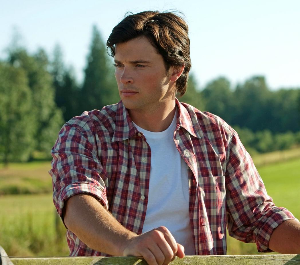 General photo of Tom Welling