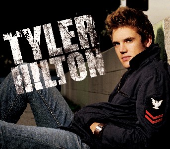 General photo of Tyler Hilton