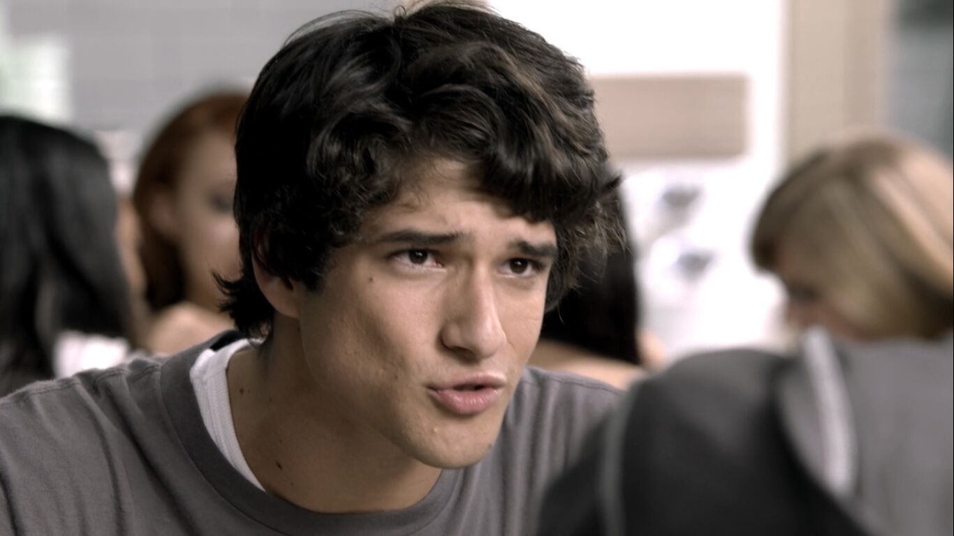 Tyler Posey in Teen Wolf, episode: Pack Mentality