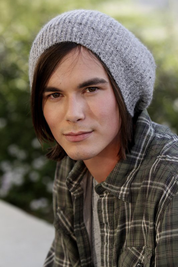 Tyler Blackburn in Pretty Little Liars (Season 1)