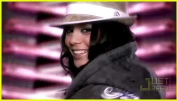 Vanessa Anne Hudgens in Music Video: Vanessa Hudgens - Sneakernight