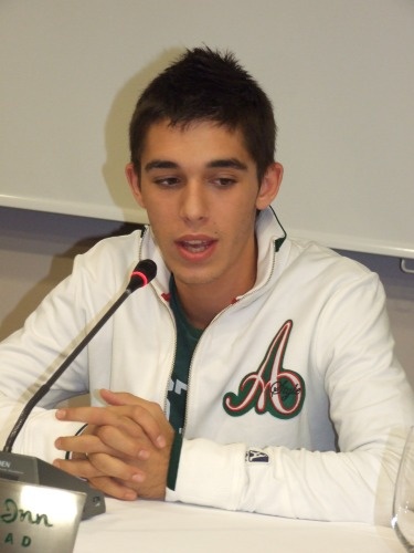 General photo of Víctor Elías