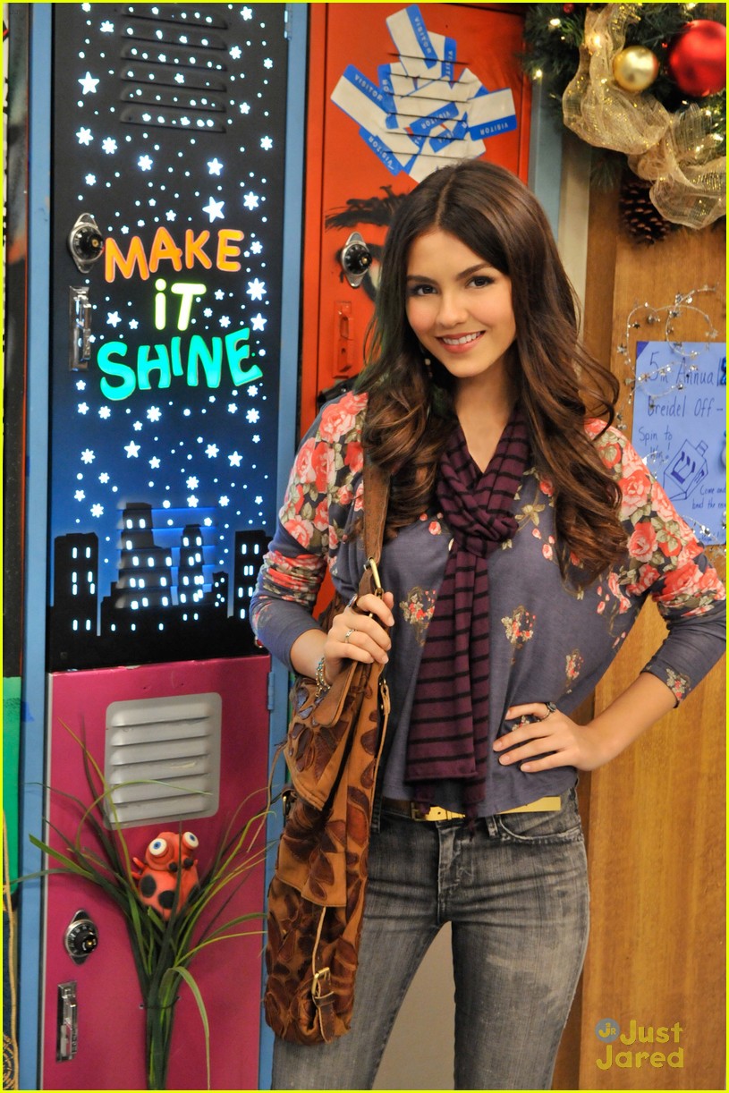 Victoria Justice in Victorious