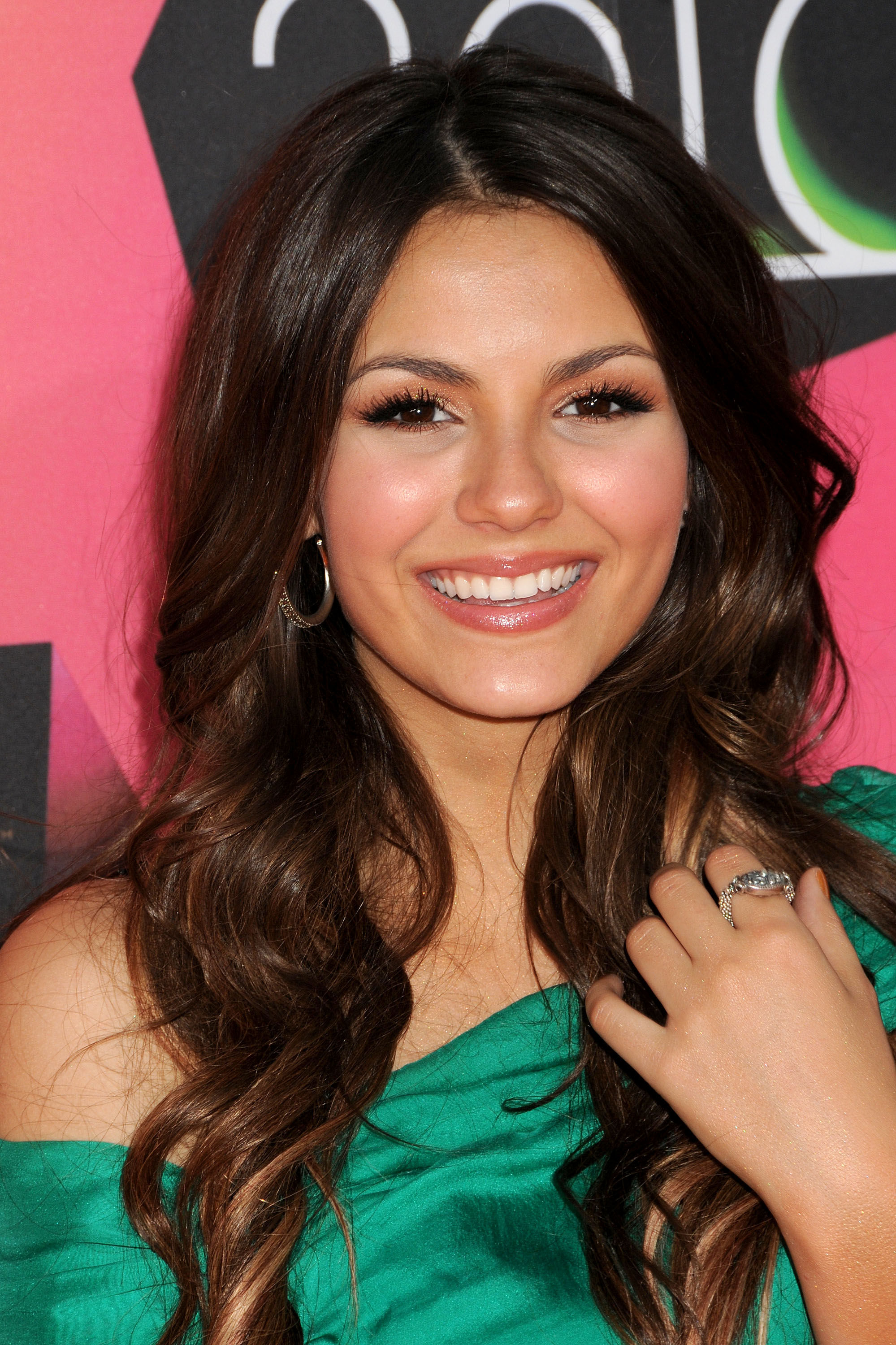 Victoria Justice in Kids' Choice Awards 2010