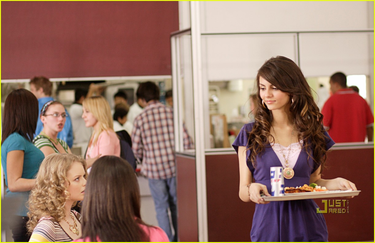 Victoria Justice in The Boy Who Cried Werewolf