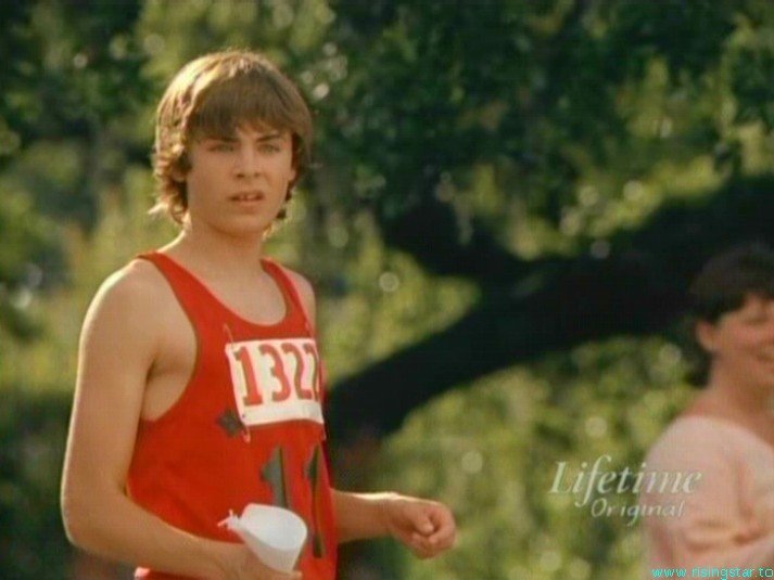 Picture of Zac Efron in Miracle Run - mrcap57.jpg | Teen Idols 4 You