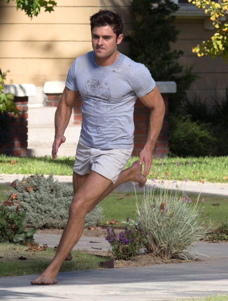 Zac Efron in Neighbors 2: Sorority Rising