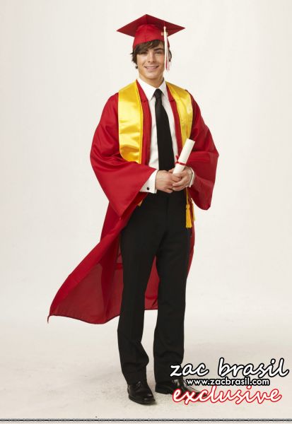 Zac Efron in High School Musical 3: Senior Year