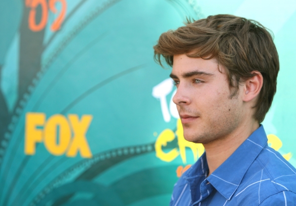 Zac Efron in Teen Choice Awards 2009