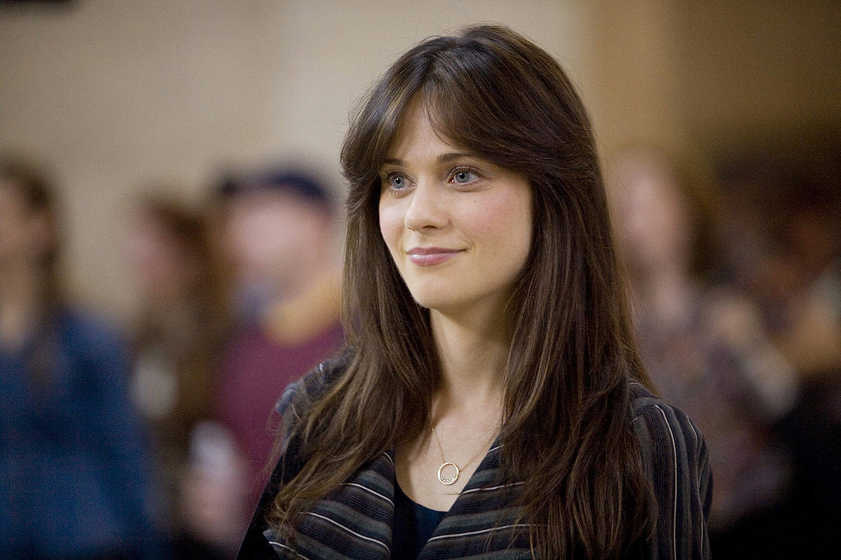 Zooey Deschanel in Bones, episode: The Goop on the Girl