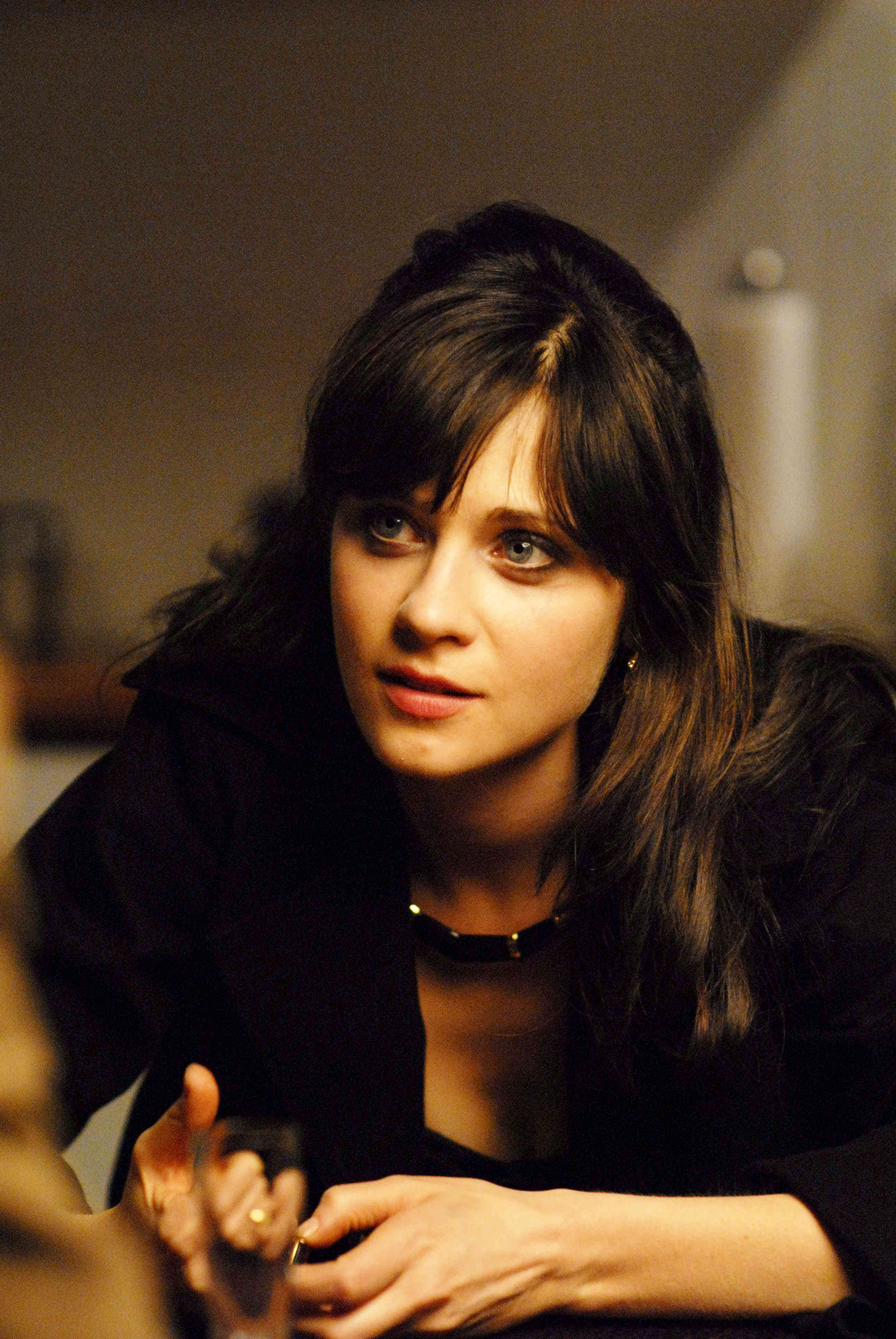 Zooey Deschanel in Bones, episode: The Goop on the Girl