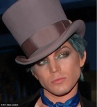 Adam Lambert : adam-lambert-1323544002.jpg