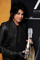 Adam Lambert : adam-lambert-1326157842.jpg