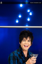 Adam Lambert : adam-lambert-1332354183.jpg