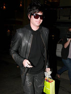 Adam Lambert : adam-lambert-1332633351.jpg