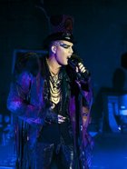 Adam Lambert : adam-lambert-1333061361.jpg