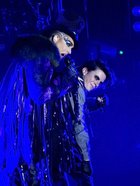 Adam Lambert : adam-lambert-1333061373.jpg