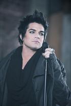 Adam Lambert : adam-lambert-1333422813.jpg