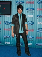 Adam Lambert : adam-lambert-1333667628.jpg