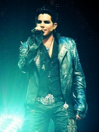 Adam Lambert : adam-lambert-1334426668.jpg