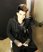 Adam Lambert : adam-lambert-1334426724.jpg