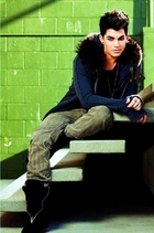 Adam Lambert : adam-lambert-1335238311.jpg