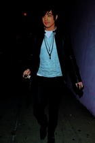 Adam Lambert : adam-lambert-1335247488.jpg