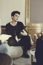 Adam Lambert : adam-lambert-1335309235.jpg