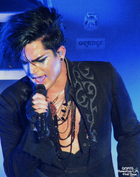 Adam Lambert : adam-lambert-1335513682.jpg