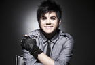 Adam Lambert : adam-lambert-1335596046.jpg