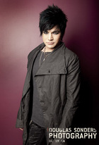 Adam Lambert : adam-lambert-1335600681.jpg