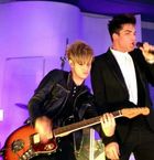 Adam Lambert : adam-lambert-1335807313.jpg