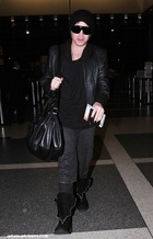 Adam Lambert : adam-lambert-1335824951.jpg