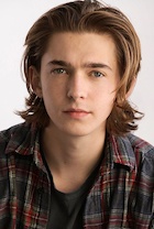 Austin Abrams : austin-abrams-1521741541.jpg