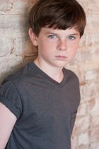 Chandler Riggs : chandler-riggs-1322435735.jpg