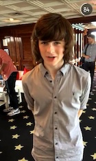 Chandler Riggs : chandler-riggs-1436740983.jpg