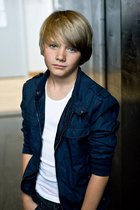 Dakota Goyo : dakota-goyo-1315420271.jpg