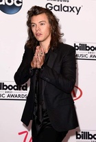 Harry Styles : harry-styles-1593118910.jpg