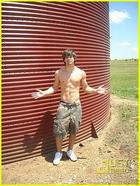 Justin Gaston : JustinGaston_1242064358.jpg