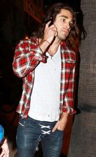 Justin Gaston : JustinGaston_1294189241.jpg