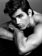 Justin Gaston : JustinGaston_1305395189.jpg