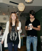 Justin Gaston : TI4U_u1236389588.jpg