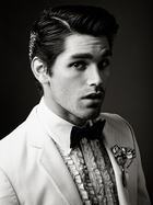 Justin Gaston : justin-gaston-1315537990.jpg