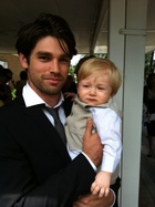 Justin Gaston : justin-gaston-1338928385.jpg