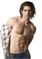 Justin Gaston : justin-gaston-1338937712.jpg