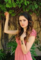 Laura Marano : laura-marano-1387886802.jpg