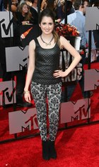 Laura Marano : laura-marano-1397490502.jpg