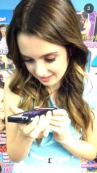 Laura Marano : laura-marano-1408464429.jpg